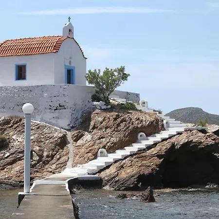 Keroula Holiday home *
